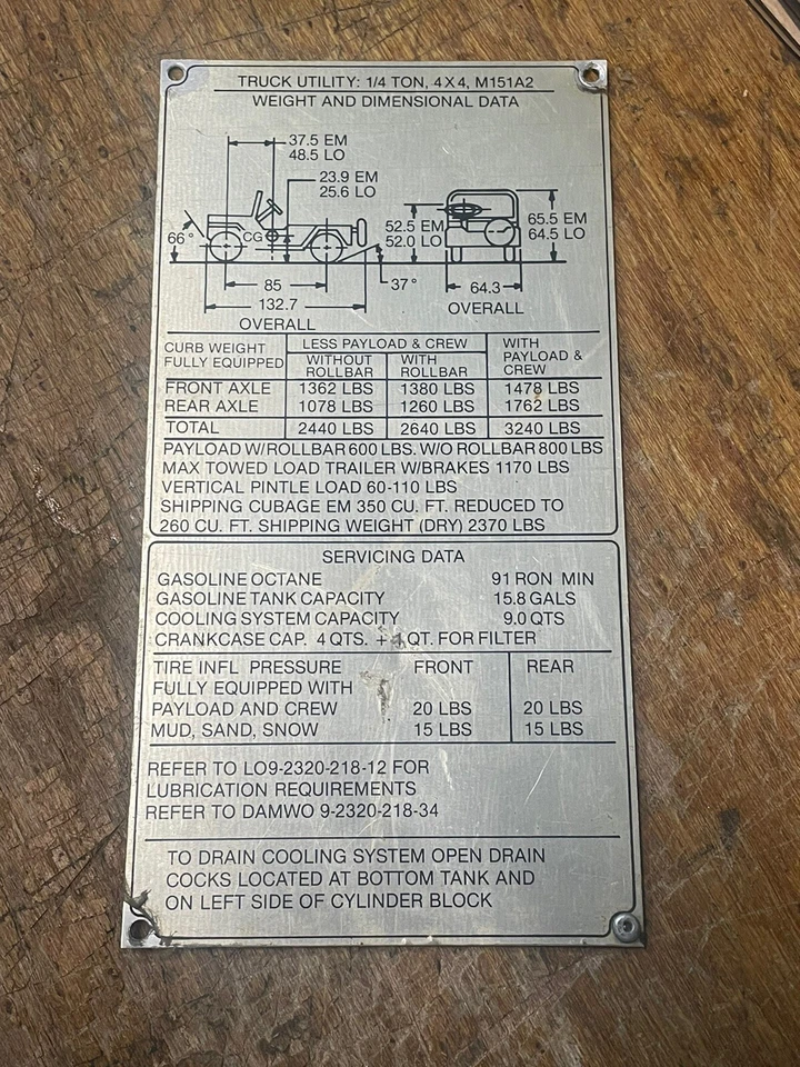 Placa de datos del vehículo de datos dimensionales y peso Jeep del ejército M151A2 Foto 1 de 1
