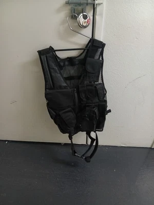 UTG 547 Law Enforcement Tactical Vest - Black - Image 1 of 3