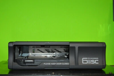 Delco Clarion Escalade GMC Denali factory 6 disc CD changer 98 99 00 16245855 - Image 1 of 4