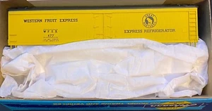 Athearn HO Scale - 50' Xpress Reefer WFEX/Great Northern 477 - 05353 - SWB3 - Picture 1 of 2