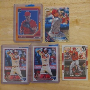 Lot of 15 Los Angeles Angels cards. Includes 2 #'d. - Picture 1 of 3