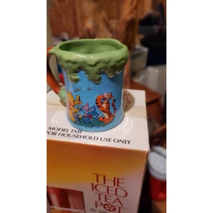 Taza de cerámica Disney Winnie the Pooh picnic sol de verano divertido lechón tirador nueva - Imagen 1 de 7