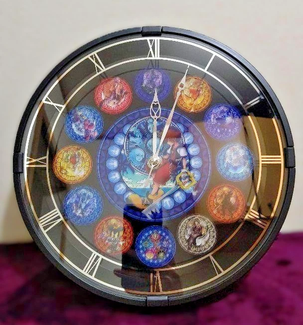 Kingdom Hearts Sora Vitral Iluminación Reloj de Pared Cuarzo Disney Japón Foto 1 de 2