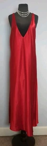 Maxi Camisón De Colección Fredericks of Hollywood Largo Satinado Rojo Sumergir 1X Plus 42" - Imagen 1 de 10