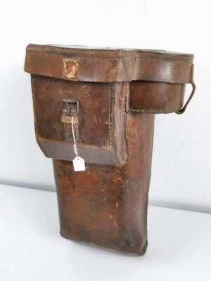 1.Weltkrieg, Behälter für Berittene für Scherenfernrohr 09 , Verschlussriemen fe - Bild 1 von 4