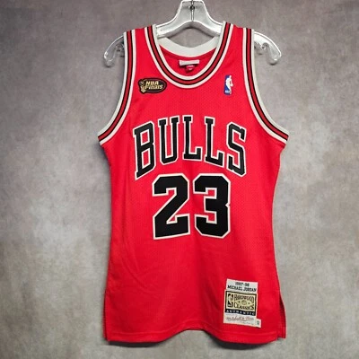 1997 Mitchell Ness Authentic Chicago Bulls Michael Jordan 23 Finals Jersey 36 S - Image 1 of 4