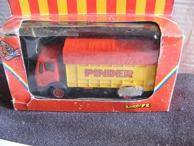 CIRCUS PINDER VEREM 810 MERCEDES  TRUCK - Image 1 of 4