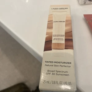 Laura Mercier Tinted Moisturizer PEARL 0W1 SPF 30 0.8 oz 25 ml NIB - Picture 1 of 4