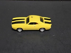 HALLMARK KEEPSAKE ORNAMENT 1995 Chevrolet Camaro 1969 American Cars V824 Yellow - Picture 1 of 21