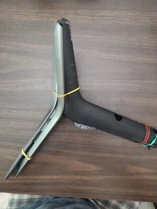 LG STANDBEINE 60LB72. MAM63104301 MAM63104302. LG 60LB6500, LG 60LB6300.+ Schrauben - Bild 1 von 7