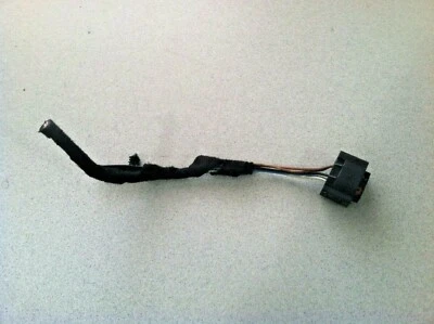 00 BMW 325xi 325i 330i 330Ci E46 ~ ENCHUFE CIERRE PUERTA DERECHA ~ 51218208716				 Foto 1 de 3