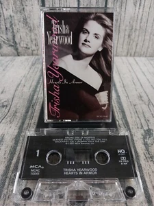 Trisha Yearwood – Hearts In Armor (Cassette, 1992, MCA Records) Pre-Owned - Picture 1 of 2