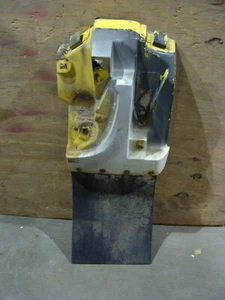 1992 CHEVY KODIAK RIGHT SIDE FENDER EXTENSION 15570912 - Picture 1 of 6