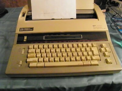 Word Processor + ElectronicTypewriter Smith Corona WP1100 WITH INK+ERASER TAPE - Image 1 of 4