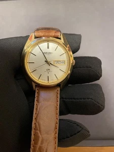 Orologio analogico uomo SEIKO Lord Marvel AT cassa oro cinturino pelle data display - Foto 1 di 8