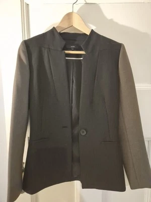 SABA Women’s Black Fitted Suit Blazer Work Business Size 6  - image 1 of 3