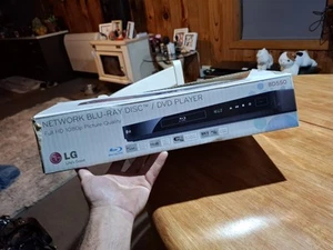 Network Blu-ray Disc Dvd Player Full Hd 1080p Bd550 Brand New - Picture 1 of 7