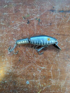VINTAGE L&S PIKE MASTER JOINTED FISHING LURE SINKING 4 INCH T - Picture 1 of 3