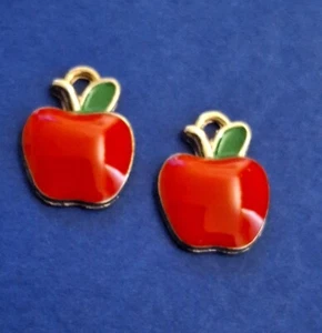 CHARMS 'APPLES' ENAMEL (set of 2) - Picture 1 of 2
