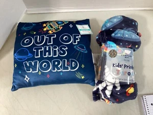 Kids Outer Space Blanket, 40”x50” Throw Blanket, Astronaut Rocket Ship Planets - Picture 1 of 1