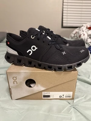 On Cloud X 3 Women’s Athletic Running Shoes - Black - Size: 9 - Image 1 of 4