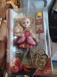 Ever After High Apple Blanco Nuevo En Caja Caja Daños Nueva Figura - Imagen 1 de 11