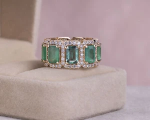 8.70 Ct Green Emerald & Natural Diamond 14k Rose Gold Eternity Band Ring - Picture 1 of 9