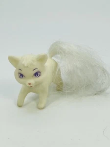 Vintage Barbie Pet Cat White Brushable Tail Figure Toy Replacement Accessory - Picture 1 of 7