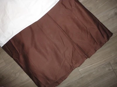 WOOLRICH BROWN TWIN BEDSKIRT 15"  SPLIT CORNER  - Image 1 of 3