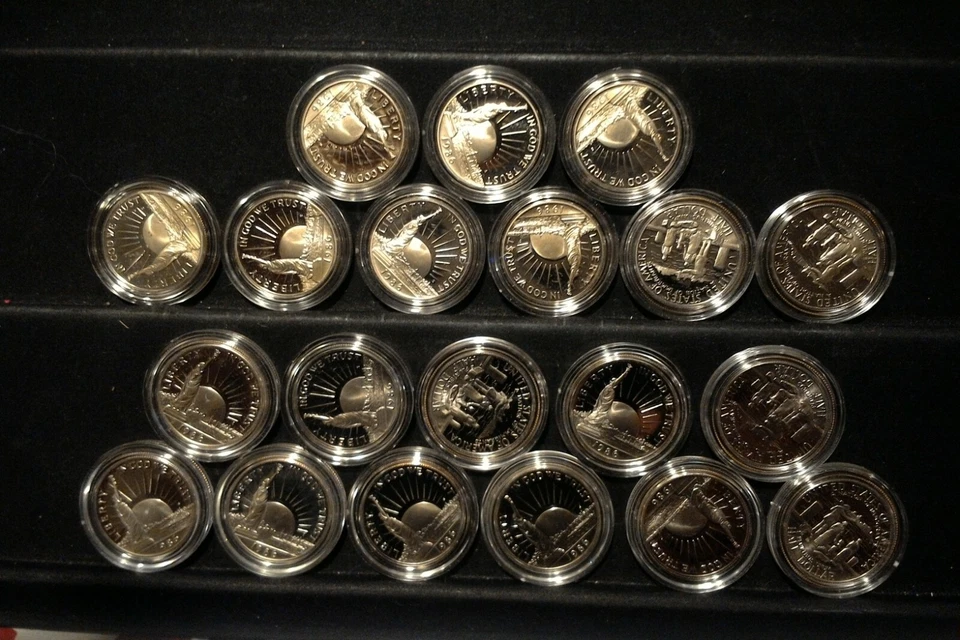 1986 Statue of Liberty Commemorative Half Dollar 20 Coin LOT Proof in Capsules - Image 1 of 1