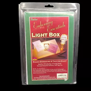 Scatola luminosa Darice Embossing Essentials rende la goffratura facile nuova con scatola - Foto 1 di 5
