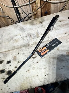 New OEM 2012-2019 VW B7 PASSAT A4 - Right Windshield Wiper ARM 561955406 - Picture 1 of 7