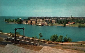 Kingston Harbor And Draw Bridge At Fort Henry, Kingston, OntarioVintage Postcard - Picture 1 of 2