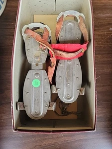 Vintage Chicago Roller Skate Co. verstellbare Metall Rollschuhe gebraucht - Bild 1 von 4