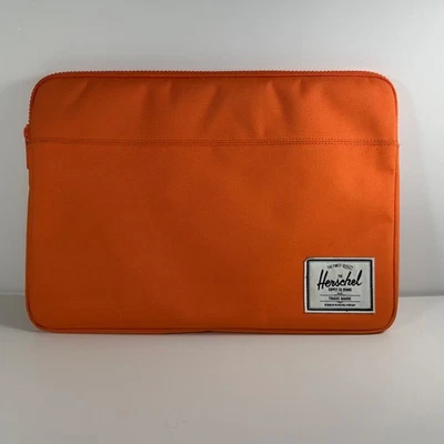HERSCHEL Supply Company - Funda acolchada naranja brillante para computadora portátil 15” x 10,25” Foto 1 de 4