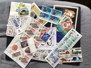 Value Packed Mini Worldwide Stamp Box Lot K-593 - Picture 1 of 9