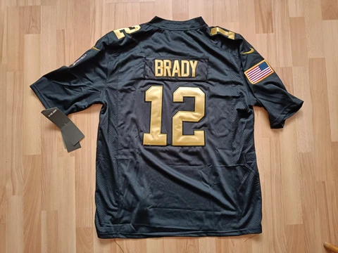Tom BRADY New England Patriots Gold Salute To Service Men´s Football NFL Jersey Cover