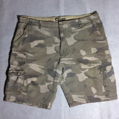 Plugg Cargo Shorts Men's Sz 44 Green Camoflauge Army Camo Casual Pockets 11" L - Image 1 of 4