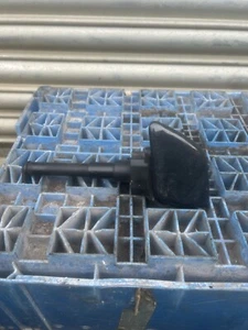 VOLVO XC90 2007-2015 Headlight Washer Nozzle Jet Spray 31283784 Left Side - Picture 1 of 11