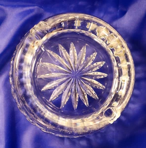 4" heavy glass crystal cut ashtray - Picture 1 of 3