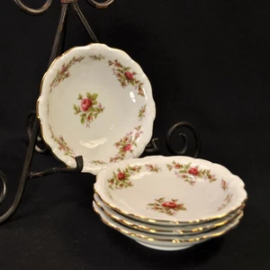 Johann Haviland 4 Dessert/Berry Bowls 1966-1980's Red Pink Moss Rose Green Gold - Picture 1 of 11