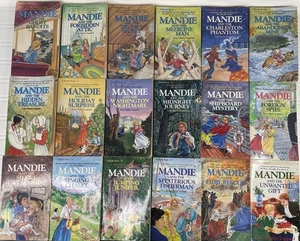 A Mandie Book LOT of 18 by Lois Gladys Leppard - Bethany House Juvenile Fiction - Bild 1 von 9