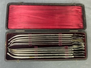 SET PALETTE ACCORDATURA CANNE ORGANO COMPLETO 1-12 SECOLO SCORSO CUSTODIA - Foto 1 di 11