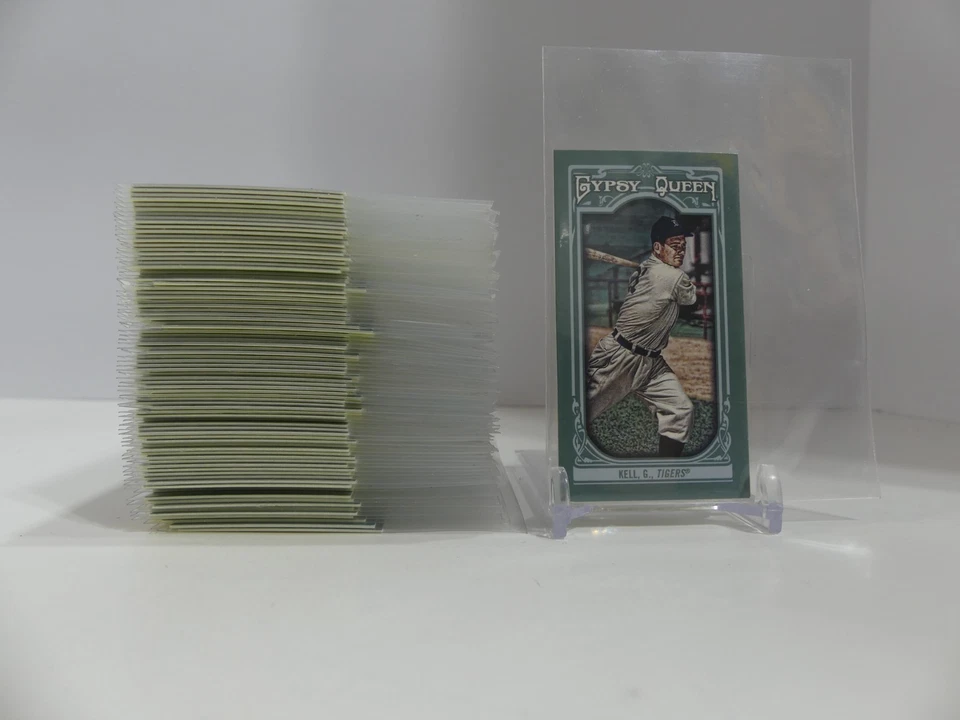 Topps Queen Mini You Pick 2013 - Completa tu conjunto Foto 1 de 1