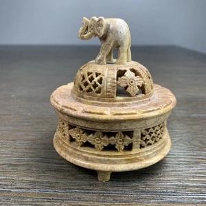 Caja de baratija de elefante tallada a mano de colección piedra hecha en la India tronco piedra jabonera - Imagen 1 de 11
