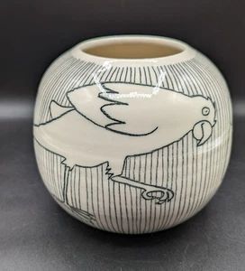 Rosemary Molesworth Parrots Birds Ceramic Spherical Vase, Folk Art Pottery - Picture 1 of 13