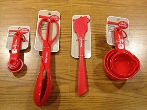 Spatula, Salad Tongs, Measuring Cups & Spoons (Betty Crocker Kitchen Essentials) - Picture 1 of 1
