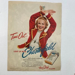 Anuncio impreso vintage de Chesterfield 1939 Time Out Cigarettes 10,75 x 13,5 pulgadas - Imagen 1 de 1