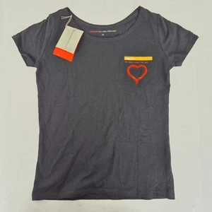 VODAFONE McLAREN MERCEDES T-Shirt XS Women's Black Heart Graphic Tee F1 - Picture 1 of 20