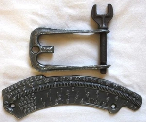DE COLECCIÓN USADO TALADRO DE GRANO JOHN DEERE CALIBRE DE SEMILLAS A199M Y HENDIDURA DE ARADO TIRADA POR CABALLOS - Imagen 1 de 9
